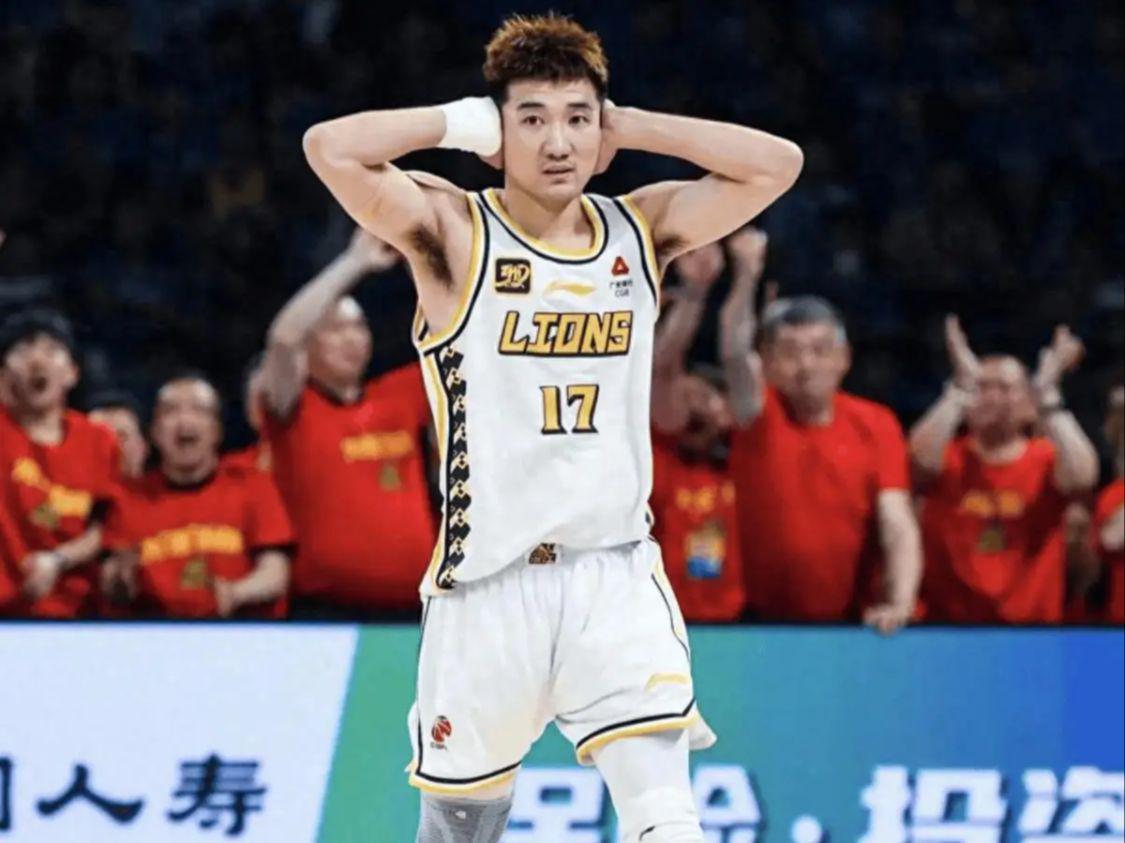 星空体育登录入口-12投10铁，被高诗岩打崩心态！球迷：知道你为啥进不了国家队了吧